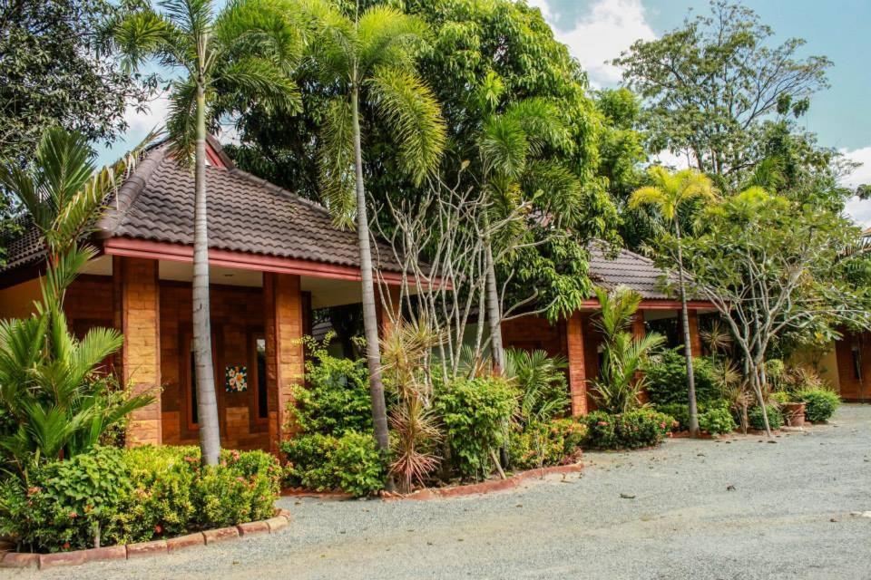 Gpm Resort Pattaya Джомтьен Экстерьер фото